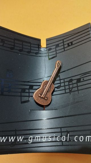 Pin guitarra 
