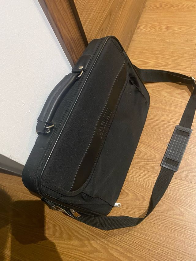 Maletín Ordenador Funda Portatil Base xx