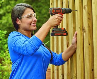 NUEVO!! TALADRO ATORNILLADOR INALÁM BLACK & DECKER