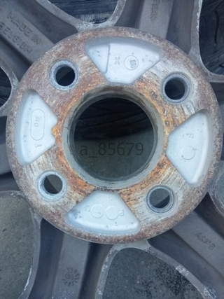 a_85679 Llanta 15 pulgadas Nissan Primera (P11) (1