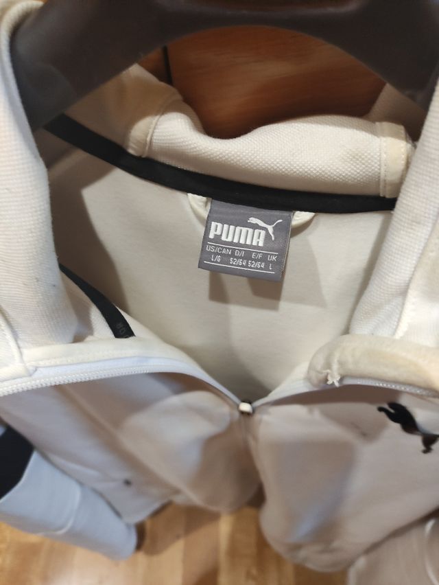 Chaqueta puma.