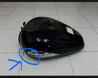 Depósito Suzuki intruder 250