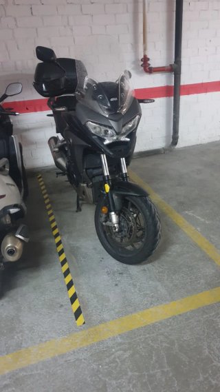 Plaza de Parking para moto alquiler