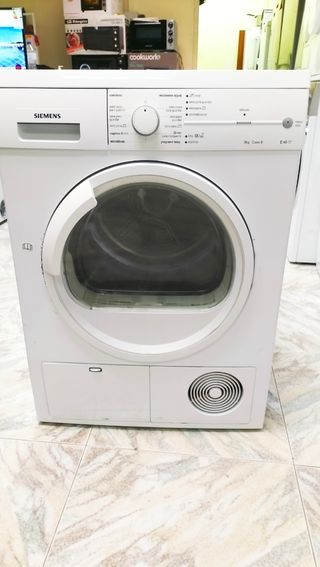Secadora marca Siemens  de condensación de 8 kg