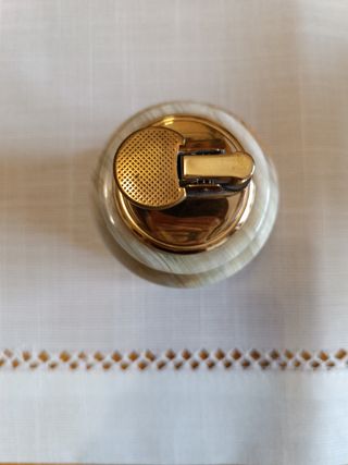 Cenicero  y mechero de alabastro