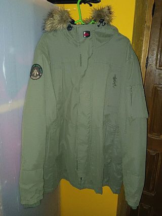 Abrigo Quiksilver talla L grande 