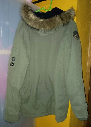 Abrigo Quiksilver talla L grande 