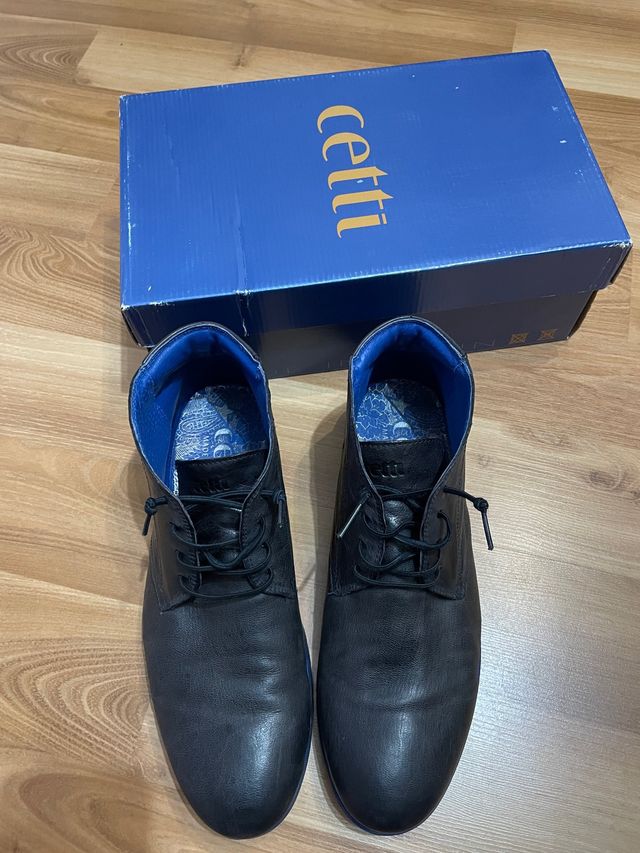 Zapato de media caña de piel cetti numero 42