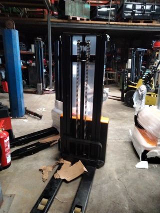 APILADORES ELECTRICOS 3 m altura