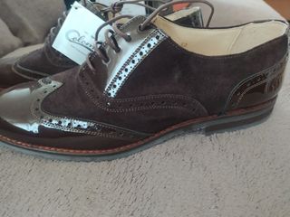 Zapato artesano marrón