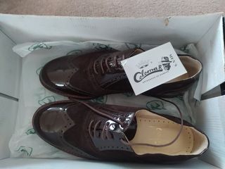 Zapato artesano marrón