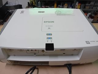 Epson HD rReady 1080.