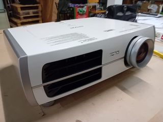 Epson HD rReady 1080.