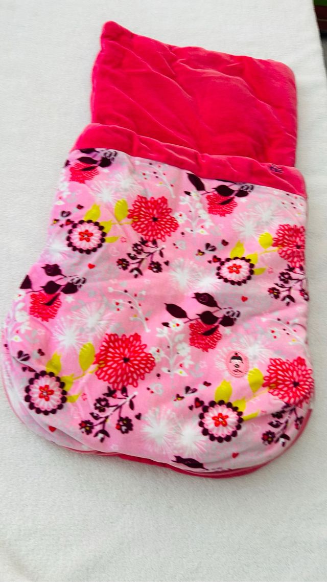 Saco fucsia/flores Tuc Tuc bebe para capazo