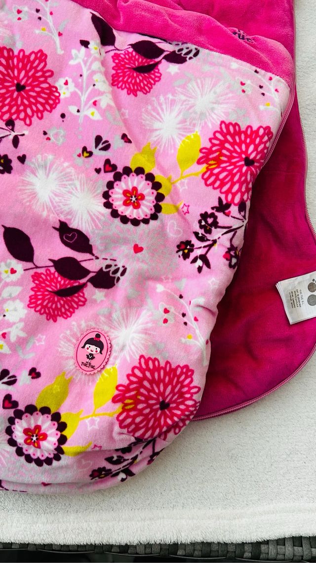 Saco fucsia/flores Tuc Tuc bebe para capazo