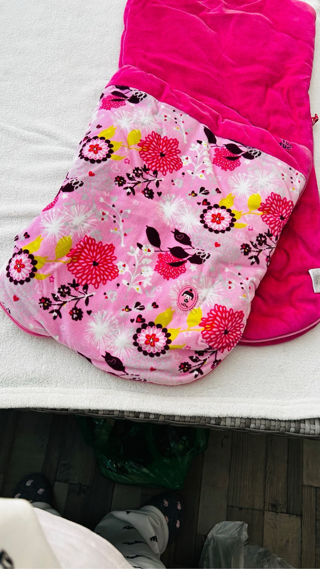 Saco fucsia/flores Tuc Tuc bebe para capazo
