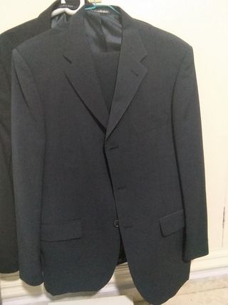 Traje chaqueta de hombre impecable ,solo un uso