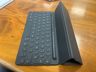 ipad pro smart keyboard