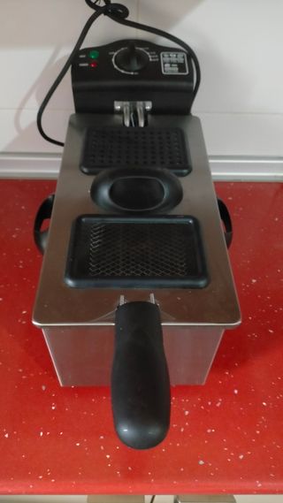 Freidora eléctrica 