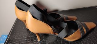 Zapato marrón/negro T38 tacon 7cm