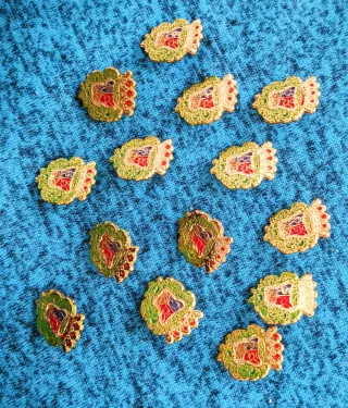 Dos Medallas Tristicos Virgen y Cristo Moclin