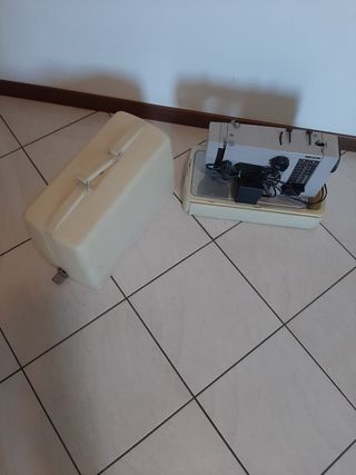Macchina da cucire elettrica NECCHI