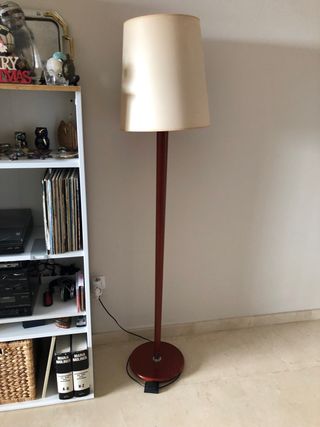 lámpara pie
