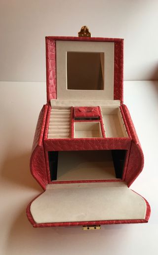 Joyero rojo