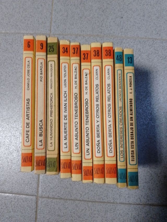 Misal latino y libros Rtv salvat