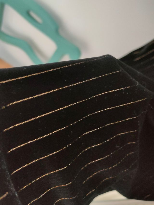 Blusa terciopelo Sfera Nueva con etiquet