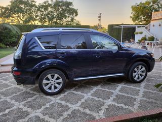 Mitsubishi Outlander 2011