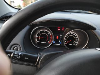 Mitsubishi Outlander 2011