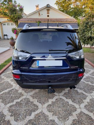 Mitsubishi Outlander 2011