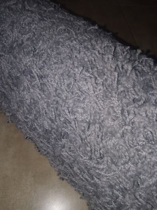 Alfombra color gris 80x80 cm