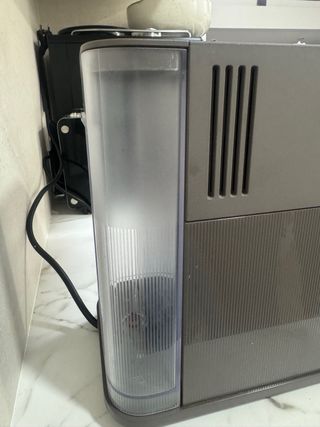 Cafetera Nespresso De’Longui