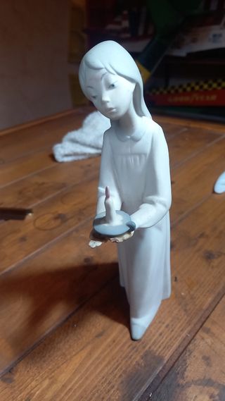 Figura porcelana NAO