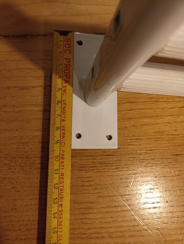 porta asciugamani salva spazio