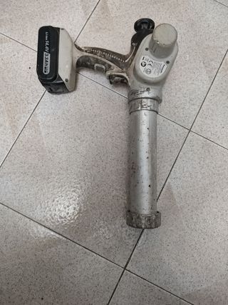 PISTOLA DE SILICONA A BATERÍA PANASONIC