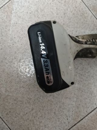 PISTOLA DE SILICONA A BATERÍA PANASONIC