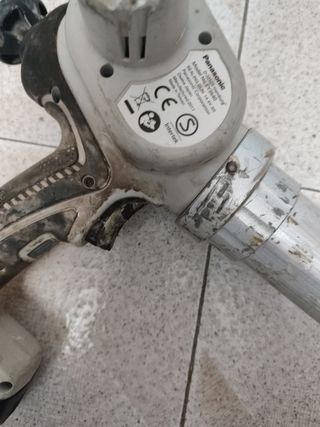 PISTOLA DE SILICONA A BATERÍA PANASONIC