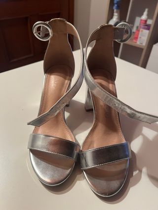 Zapatos tacón plata Marypaz .