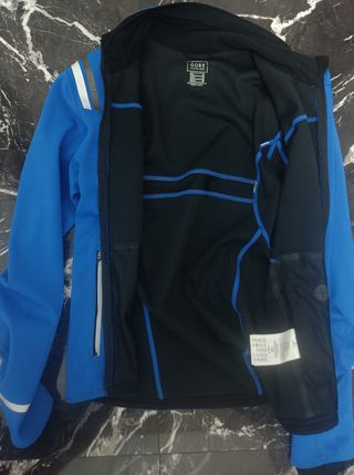 Chaqueta Gore windstopper. Talla: S