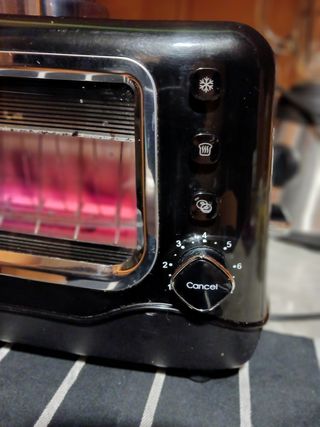 TOSTADORA CON CRISTAL