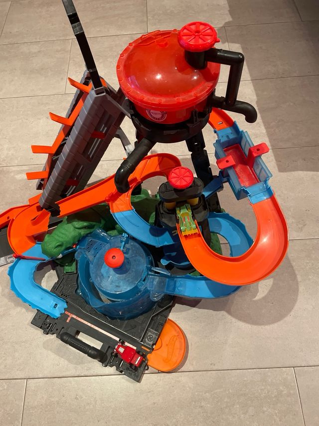 PISTA HOT WHEELS COCODRILO