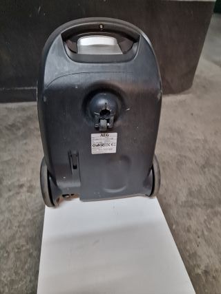 Aspirador AEG VX4