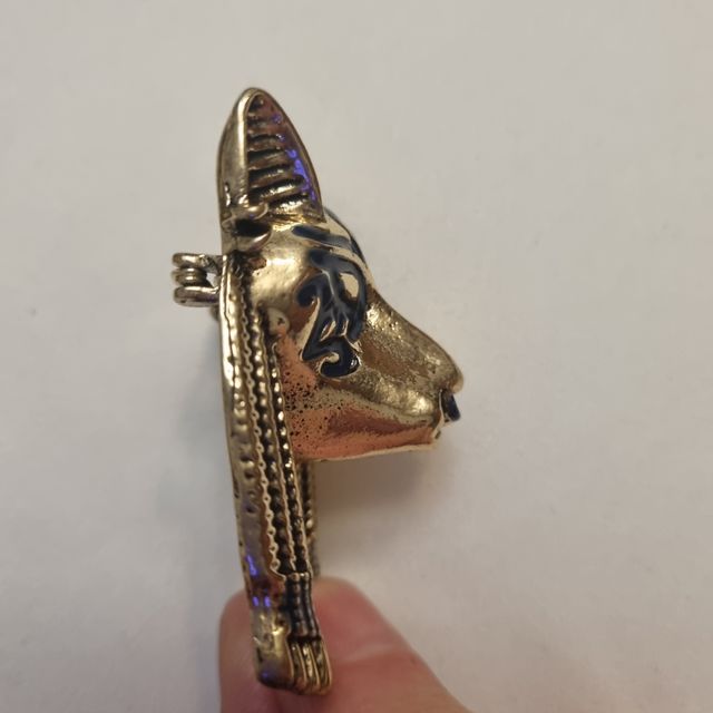 Broche Dios Anubis. NUEVO