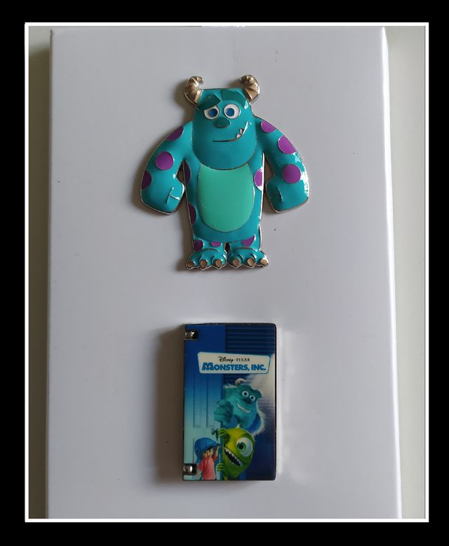 disney  set pins Monsters Inc pixar disney store