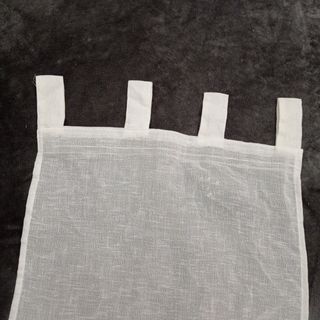Tenda bianca per porta finestra 
