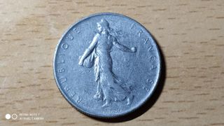 Moneda francesa de 1 franco.