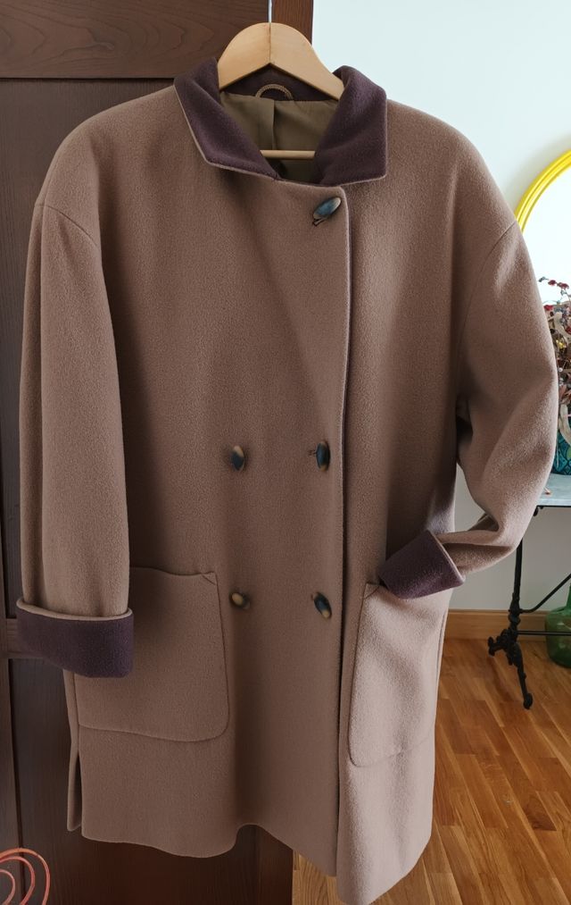 Abrigo de lana virgen